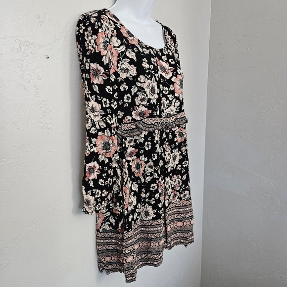 Wallflower Women's Large Long Sleeve Blouse Black Pink Floral Boho Top Shirt - Picture 4 of 7